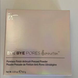 Bye Bye Pores Illumination Pressed Powder